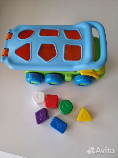 Развивающие игрушки