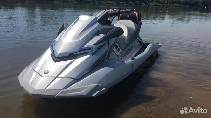 Продается гидроцикл yamaha fx ho