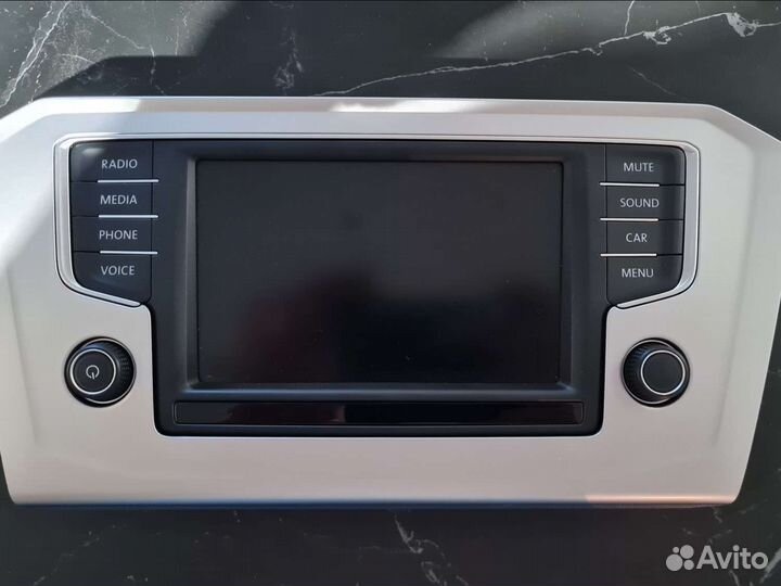 Экран vw passat b8