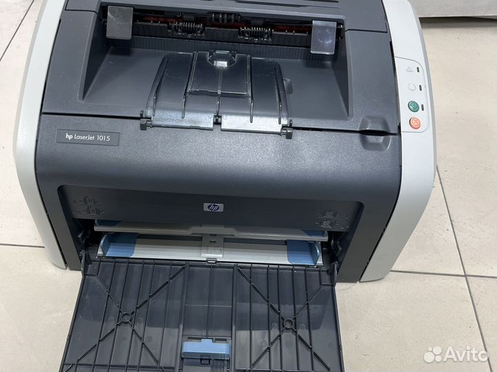 Принтер лазерный hp