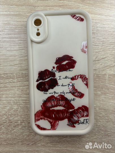 Чехлы на iPhone xr