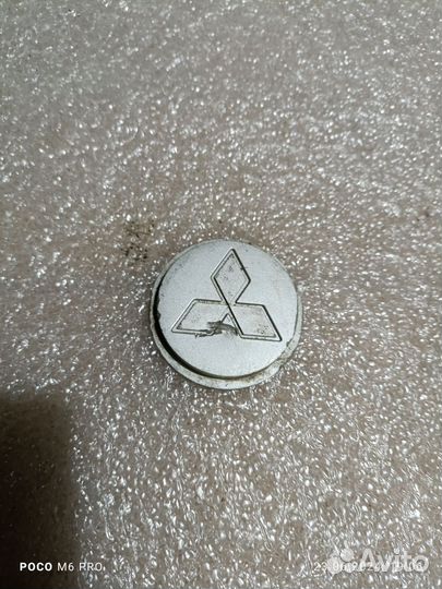 Колпачок колесного диска Mitsubishi