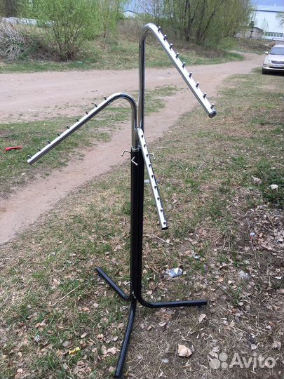 Вешалка для одежды напольная металлическая