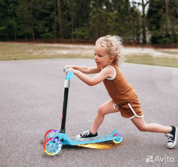 Самокат трехколесный детский