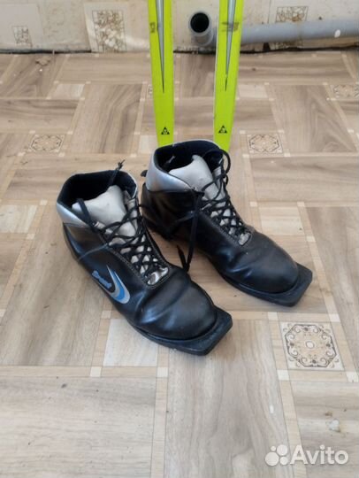 Беговые лыжи