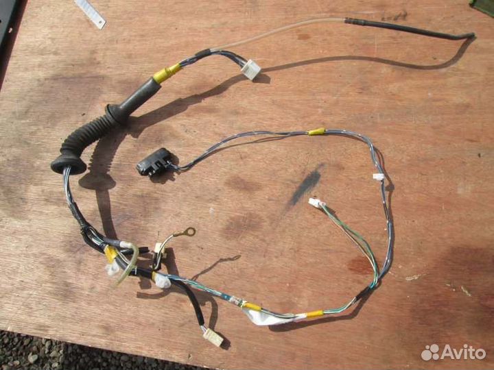 Проводка двери Toyota Funcargo NCP20 2NZ-FE 2002/9