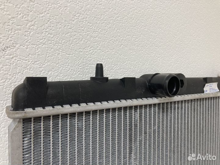 Радиатор охлаждения Пежо 206 98- МКПП