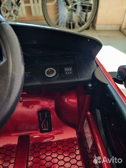 Barty Автомобиль Land Rover DK-RRE99