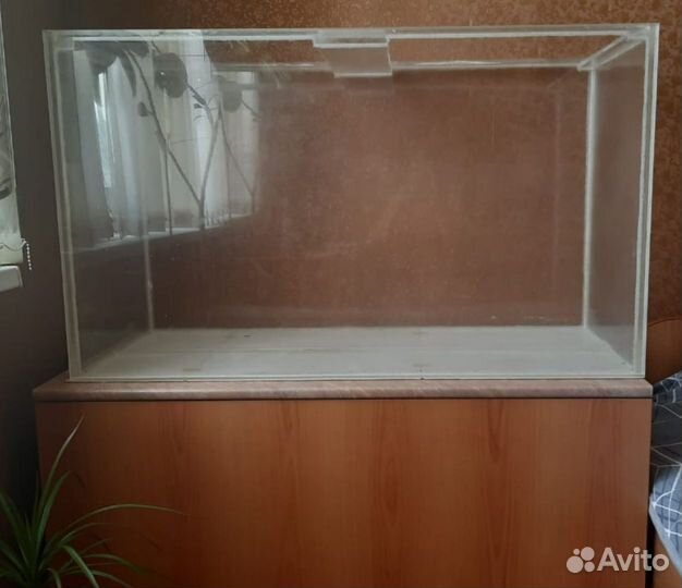 Аквариум с тумбой