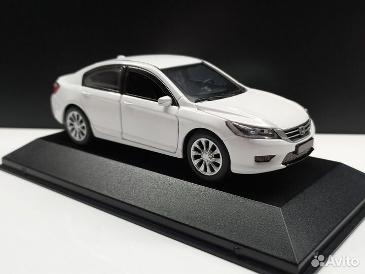 1:38 Honda Accord 9G White