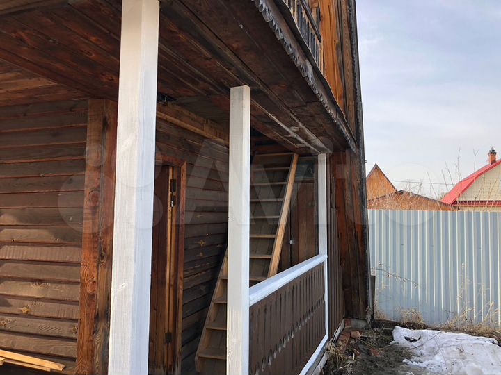 Дом 25 м² на участке 8 сот.