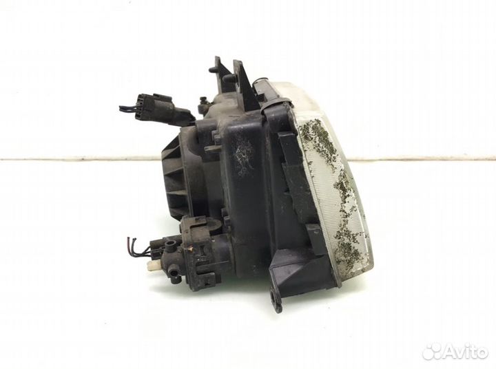 Фара правая Kia Sportage 2.0 I 1997