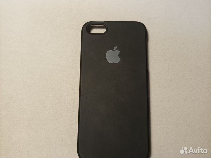 Чехлы на iPhone