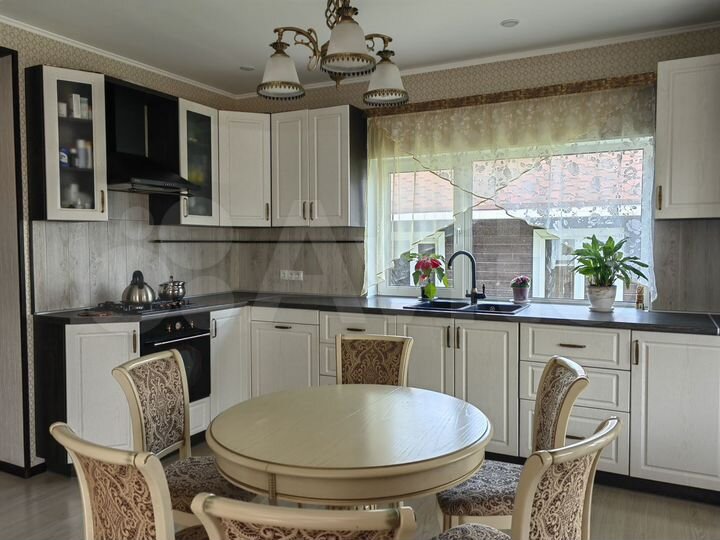 Дом 163,5 м² на участке 7 сот.