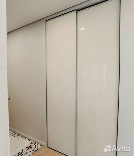 Шкаф на заказ под потолок