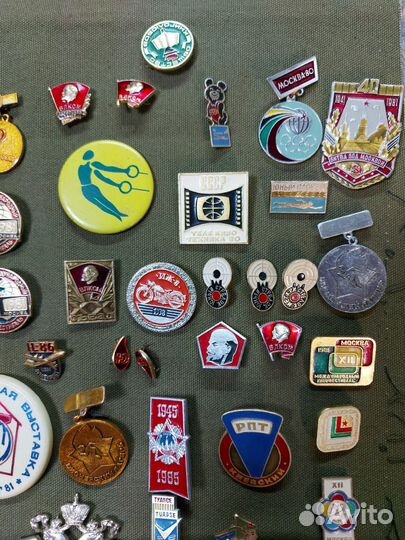 Значки времен СССР
