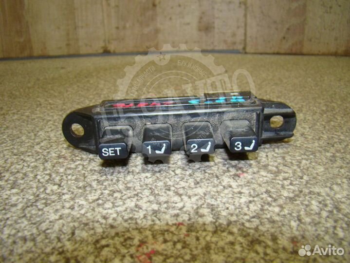 Блок кнопок управления сиденьем Lexus GS 300/350
