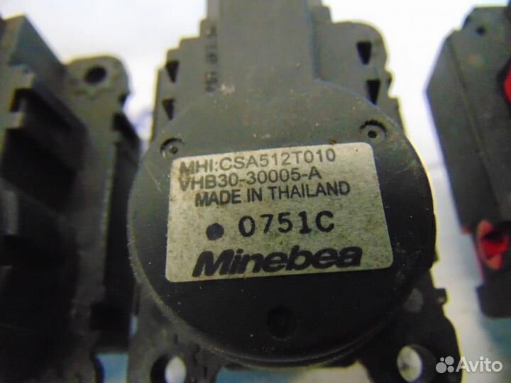 Моторчик заслонки печки для Mitsubishi Outlander 2