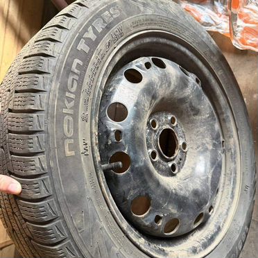 Зимние колеса в сборе Nokian Nordman 185/60/R15