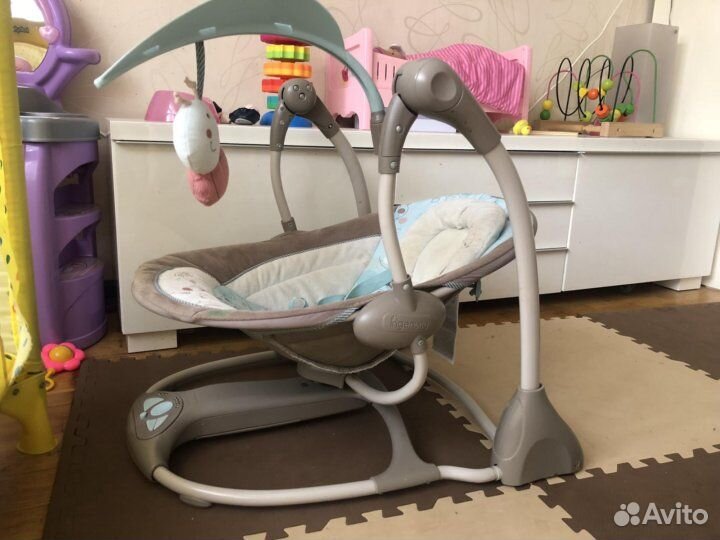 В аренду. Эл.качели и шезлонг для новорожденных