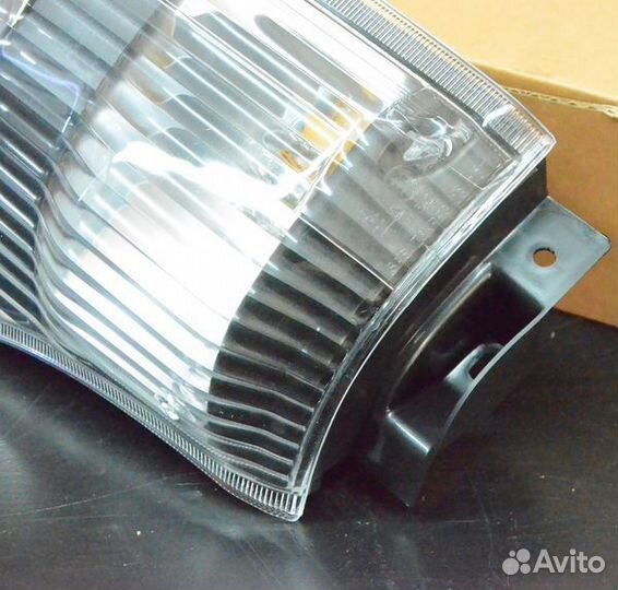 Указатель Поворота Поворотник Левый isuzu