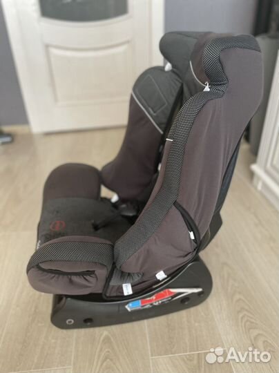 Детское кресло в машину