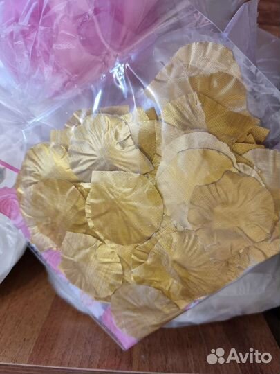 Искусственные лепестки роз