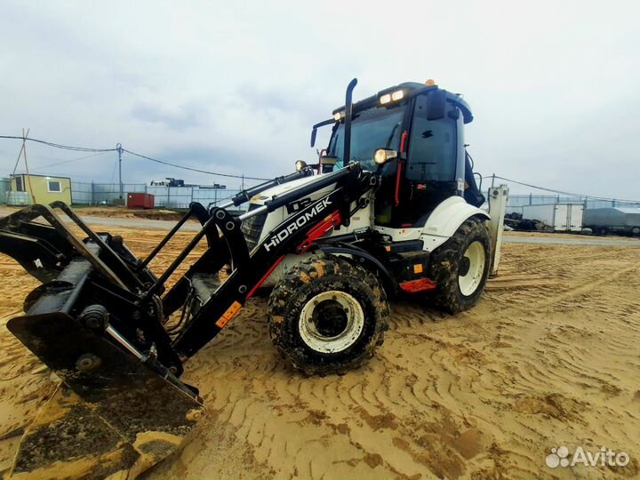 Экскаватор погрузчик