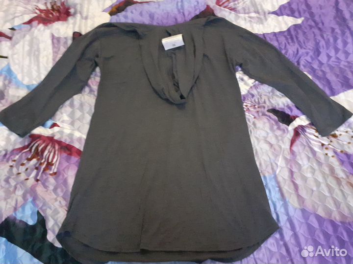 Новое платье с капюшоном 48-50 размера