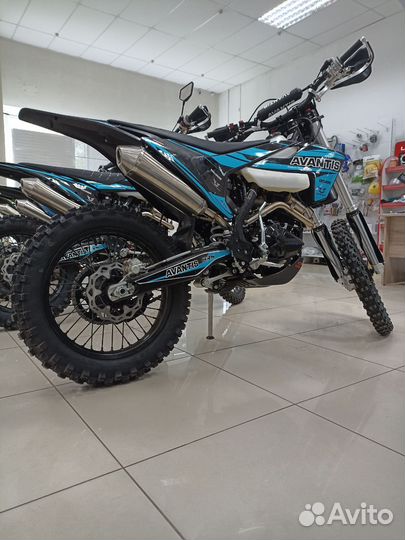 Мотоцикл Avantis Enduro 250 EFI Exclusive PR300