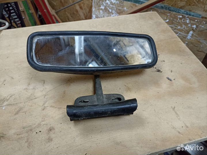 Автомобильное зеркало