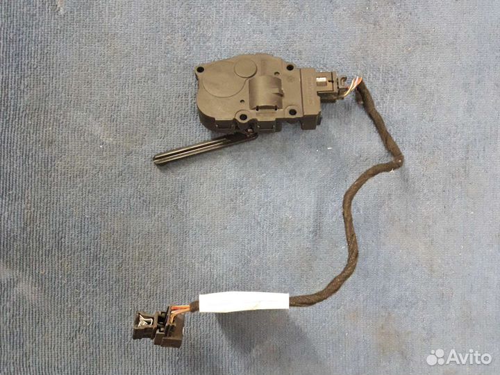 Сервопривод заслонки печки Mercedes Audi Porsche