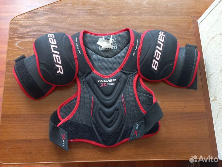 Нагрудник хоккейный bauer vapor x 700