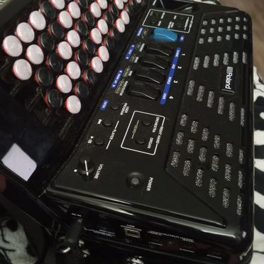 Цифровой баян Roland FR1xb