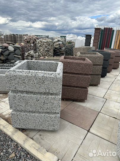 Скамейки кашпо