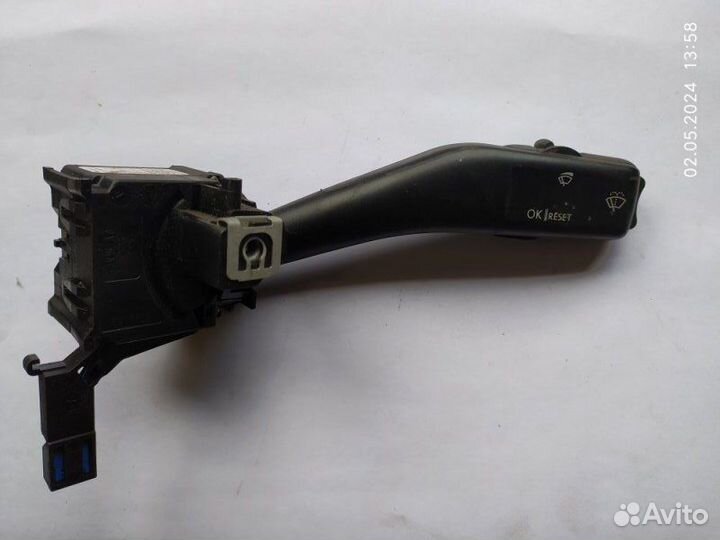 Переключатель дворников передний правый Volkswagen