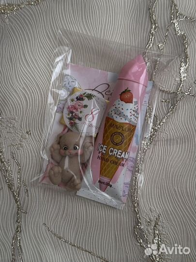 Сувениры на 8 марта