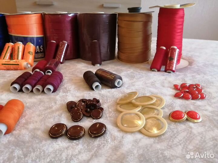 Косая бейка для руколелия, нитки, пуговицы