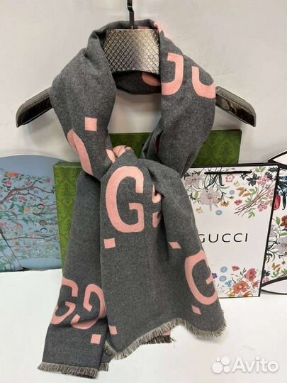 Палантин двухсторонний зимний Gucci