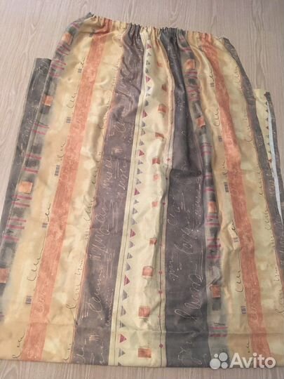 Штора с ламбрекеном и подхватом для шторы