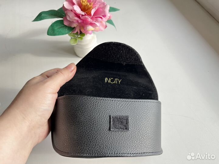 Очки женские солнцезащитные