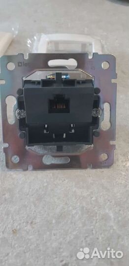 Розетка для интернета Леград