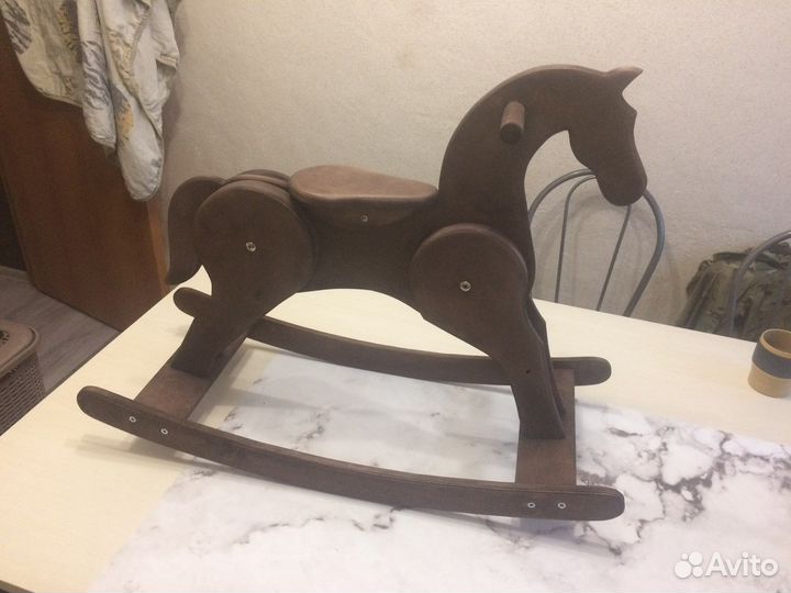 Лошадь качалка