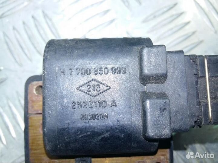 Катушка зажигания Renault Megane 1 7700850999
