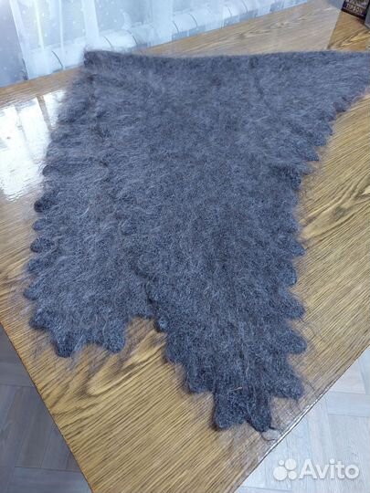 Косынки ручной работы из козьего пуха