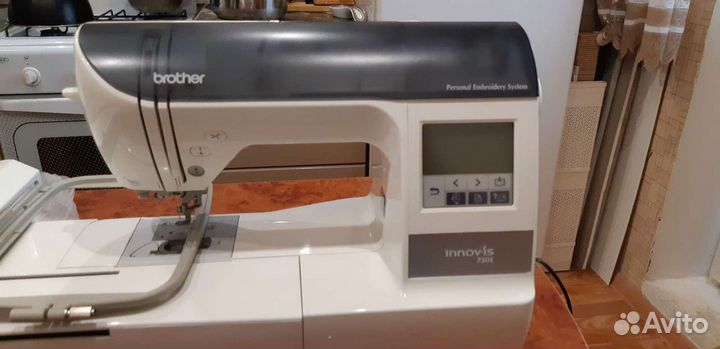 Швейная машина Brother