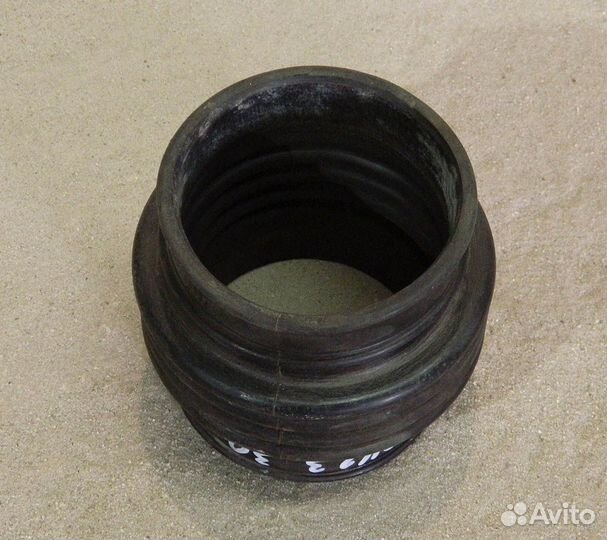 Патрубок воздушного фильтра Nissan Maxima J30