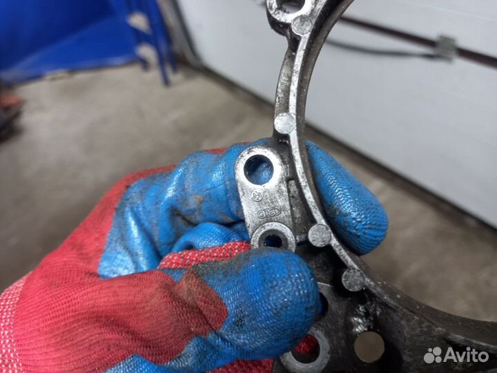 Крышка коленвала задняя Volkswagen Polo V (2009—20