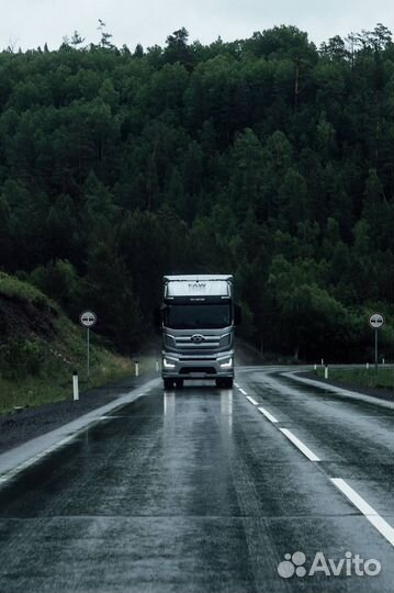 FAW J7 CA4180P77K25E5, 2023