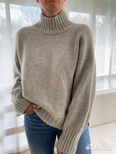 Свитер женский вязаный